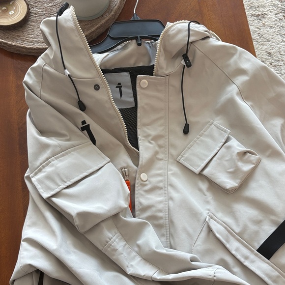 Lunacore Jacket - Picture 6 of 8